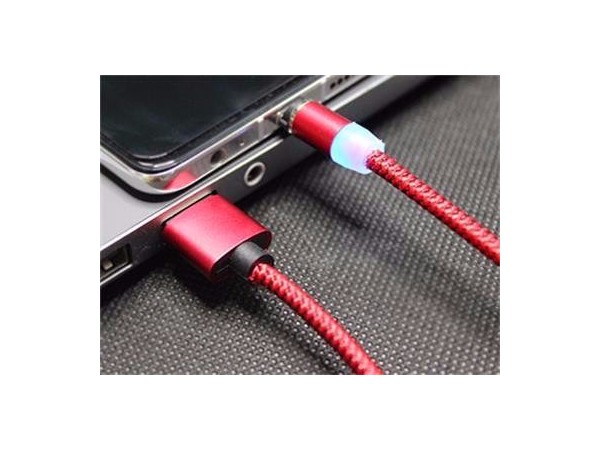 數(shù)據(jù)線廠家為你分析布藝編織磁吸數(shù)據(jù)線的優(yōu)點(diǎn)