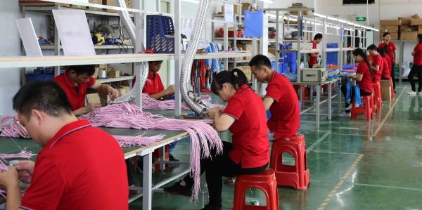 數(shù)據(jù)線生產(chǎn)廠家